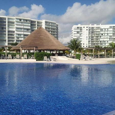 Punta Me Luxury Apartments Ocean View & Beach Front In Amara Κανκούν Εξωτερικό φωτογραφία